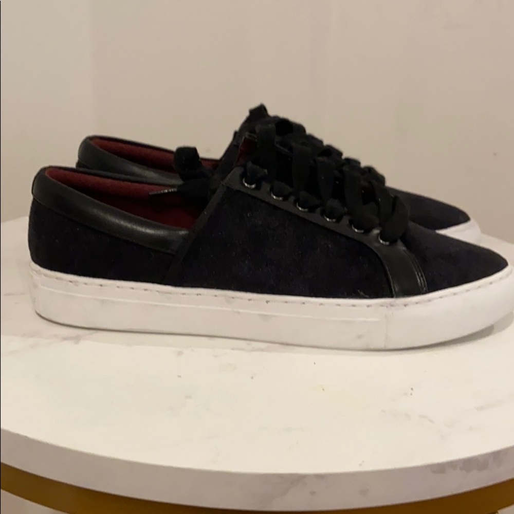 Charles and Keith size 6 black tennis sneakers